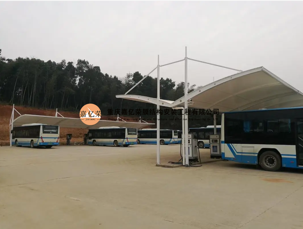 公交車(chē)站膜結(jié)構(gòu)棚